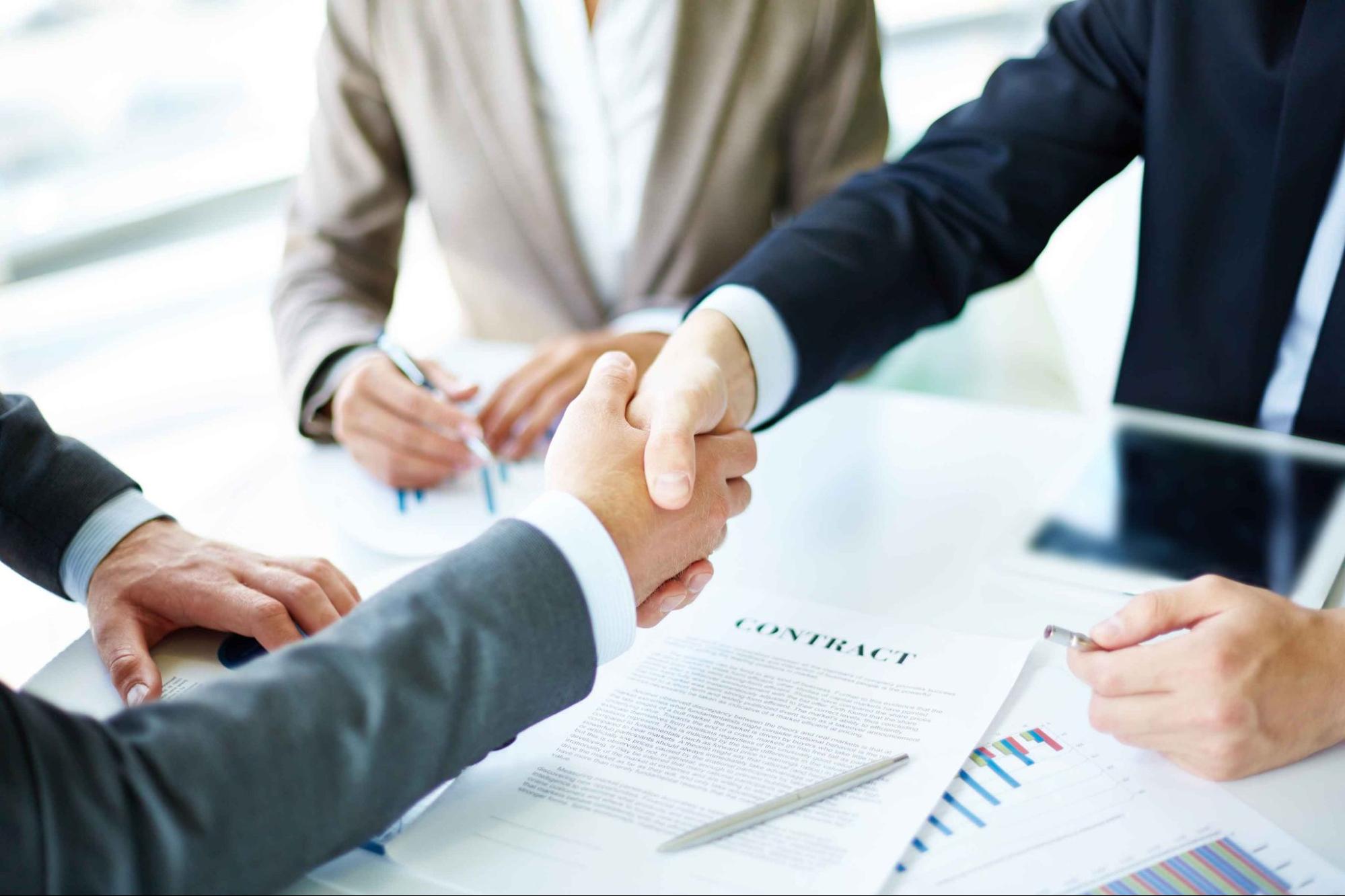 عکس مفهومی تعهدات وکیل