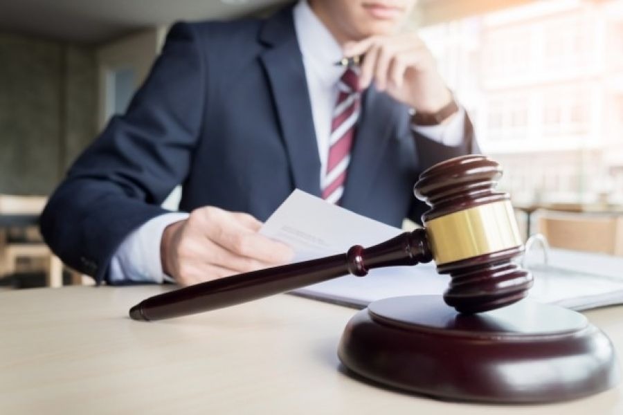 عکس برای وکیل کیفری کیست