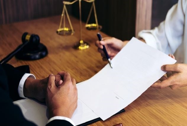 تصویری از  تنظیم قرارداد وکالت